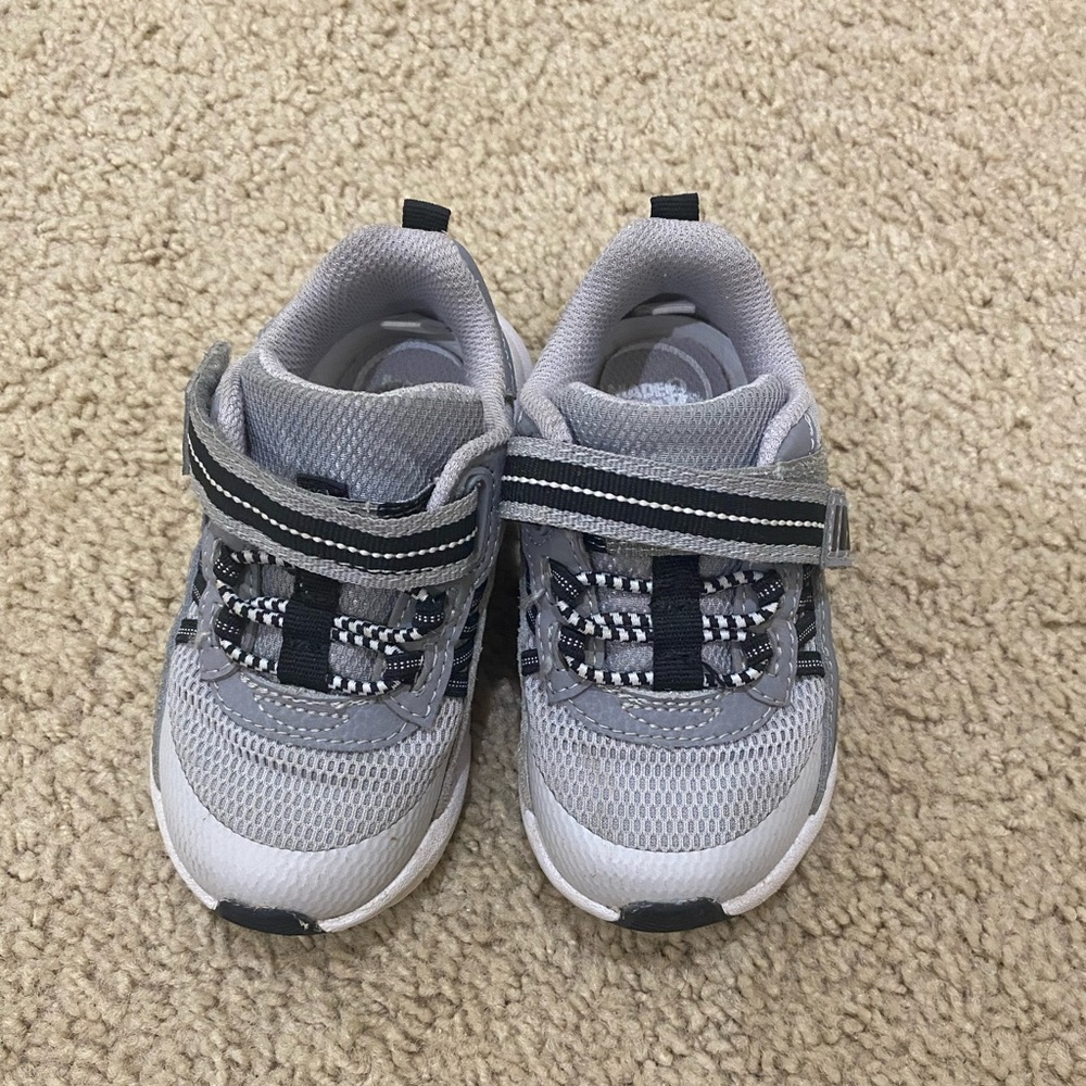 Stride rite shoes 6.5 extra wide